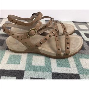 New Womens Dansko Brigitte Full Grain Sand Size 38 (7.5 - 8)